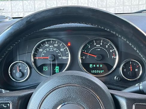 Used 2016 Jeep Wrangler Unlimited Sport w/ Quick Order Package 24S AWD/4WD image 19