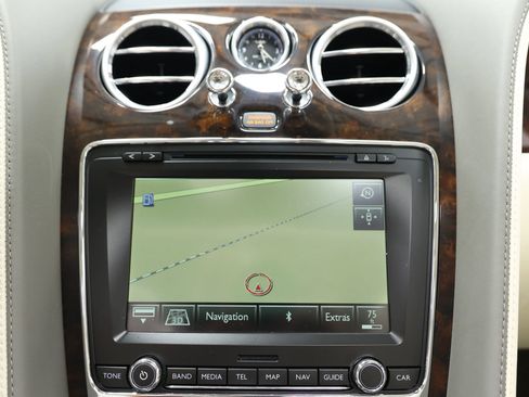 Used 2018 Bentley Flying Spur V8 AWD/4WD image 36
