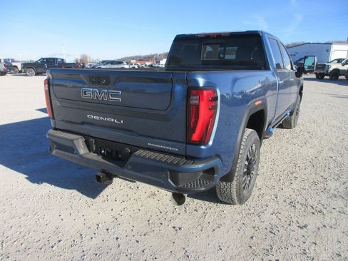 New 2026 GMC Sierra 2500 Denali Ultimate image 5