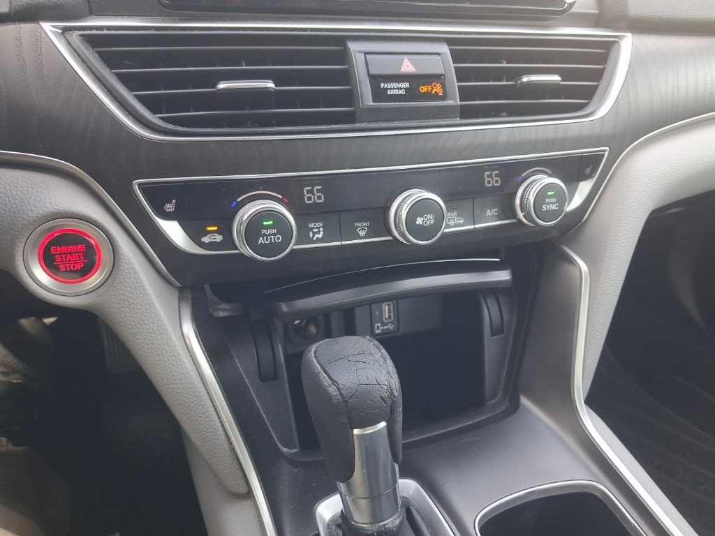Used 2018 Honda Accord EX image 27