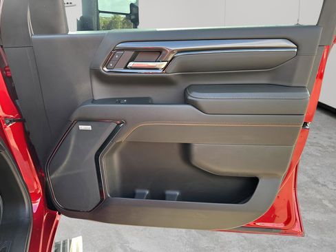 Used 2024 GMC Sierra 2500 AT4 w/ AT4 Premium Plus Package image 13