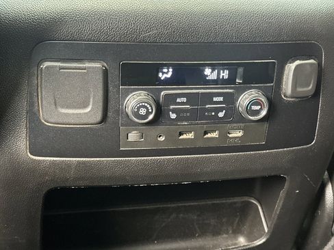 Used 2020 Chevrolet Tahoe Premier image 42