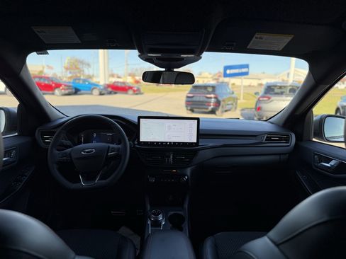 Used 2023 Ford Escape ST-Line w/ Tech Pack #1 image 13