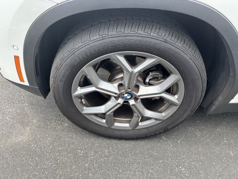 Used 2025 BMW X4 xDrive30i AWD/4WD image 12