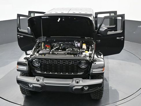 Used 2024 Jeep Gladiator Sport image 54
