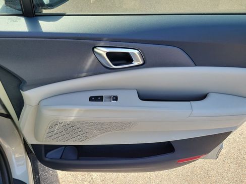 New 2026 Kia Carnival SX FWD image 10