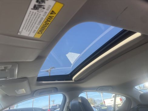 Used 2013 Acura ILX w/ Premium Package image 21