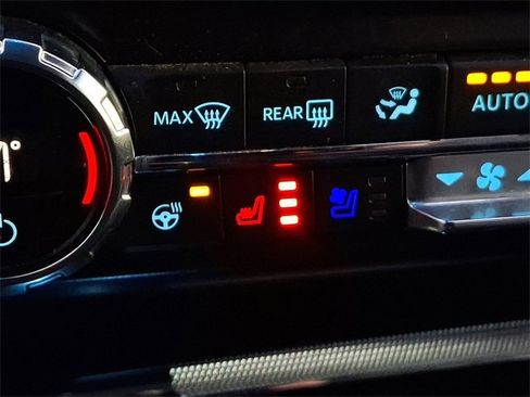 Used 2021 Ford F150 Lariat w/ Equipment Group 502A High image 26