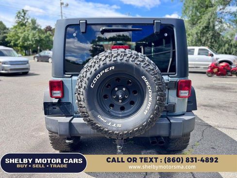 Used 2015 Jeep Wrangler Rubicon w/ Dual Top Group AWD/4WD image 6