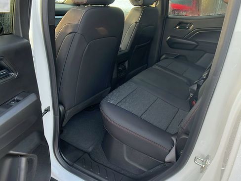 New 2026 Chevrolet Colorado Z71 image 17