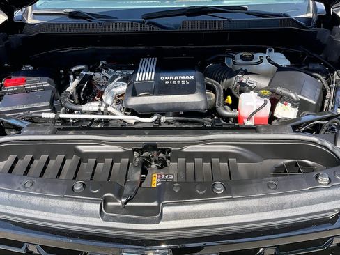 Used 2025 Chevrolet Silverado 1500 RST w/ Redline Edition AWD/4WD image 30