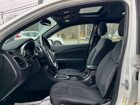 Used 2014 Chrysler 200 Touring w/ 200 S Group FWD image 17