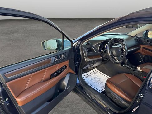 Used 2018 Subaru Outback 3.6R Touring image 9