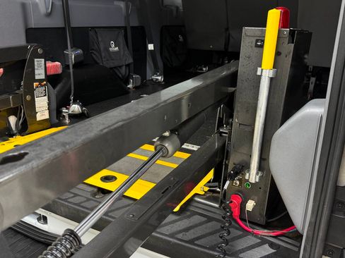 Used 2019 Ford Transit 350 XLT RWD image 94