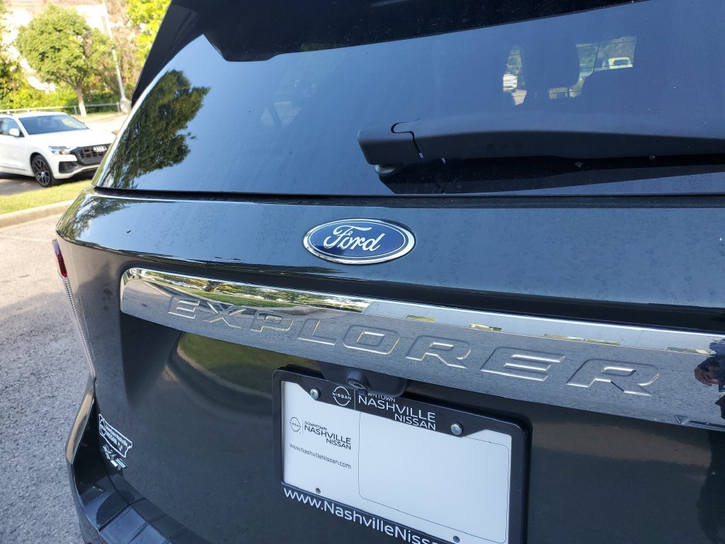 Used 2022 Ford Explorer XLT RWD image 7