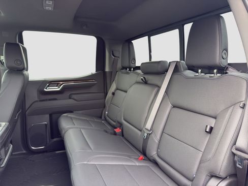 New 2026 Chevrolet Silverado 1500 LT Trail Boss w/ LT Trail Boss Premium Package AWD/4WD image 13