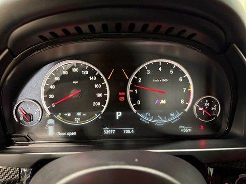 Used 2016 BMW X5 M image 28