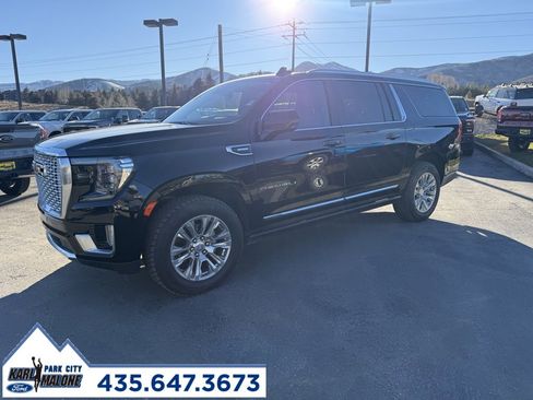 Used 2023 GMC Yukon XL Denali image 2