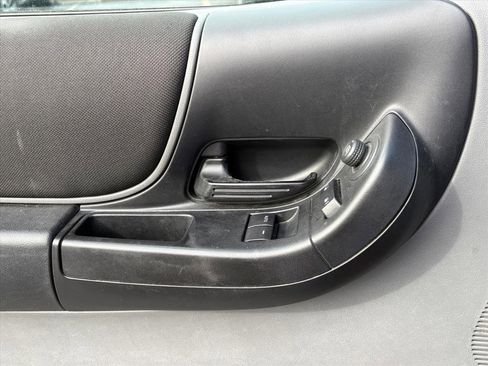 Used 2011 Ford Ranger XLT image 13