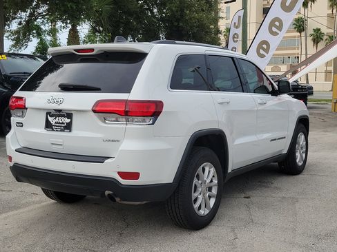Used 2021 Jeep Grand Cherokee Laredo X RWD image 4