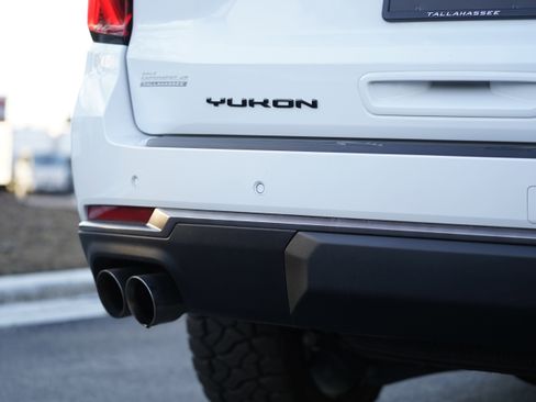 Used 2025 GMC Yukon AT4 Ultimate image 41