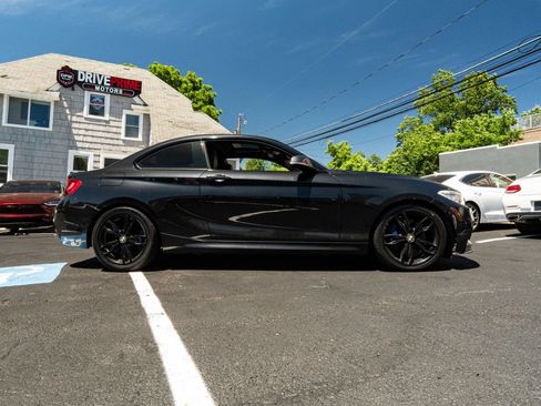 Used 2015 BMW M235i xDrive Coupe AWD/4WD image 2