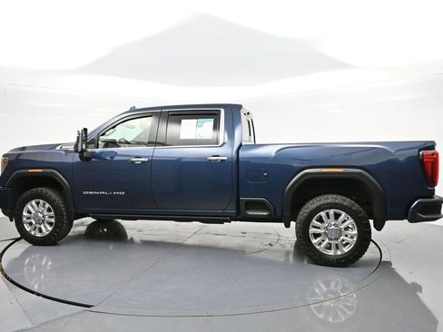 Used 2020 GMC Sierra 3500 Denali w/ Denali Ultimate Package image 4