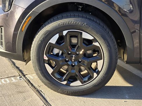 New 2026 Kia Sorento S image 8