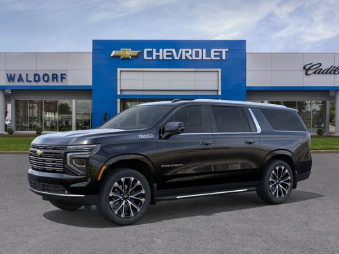 New 2026 Chevrolet Suburban High Country image 2