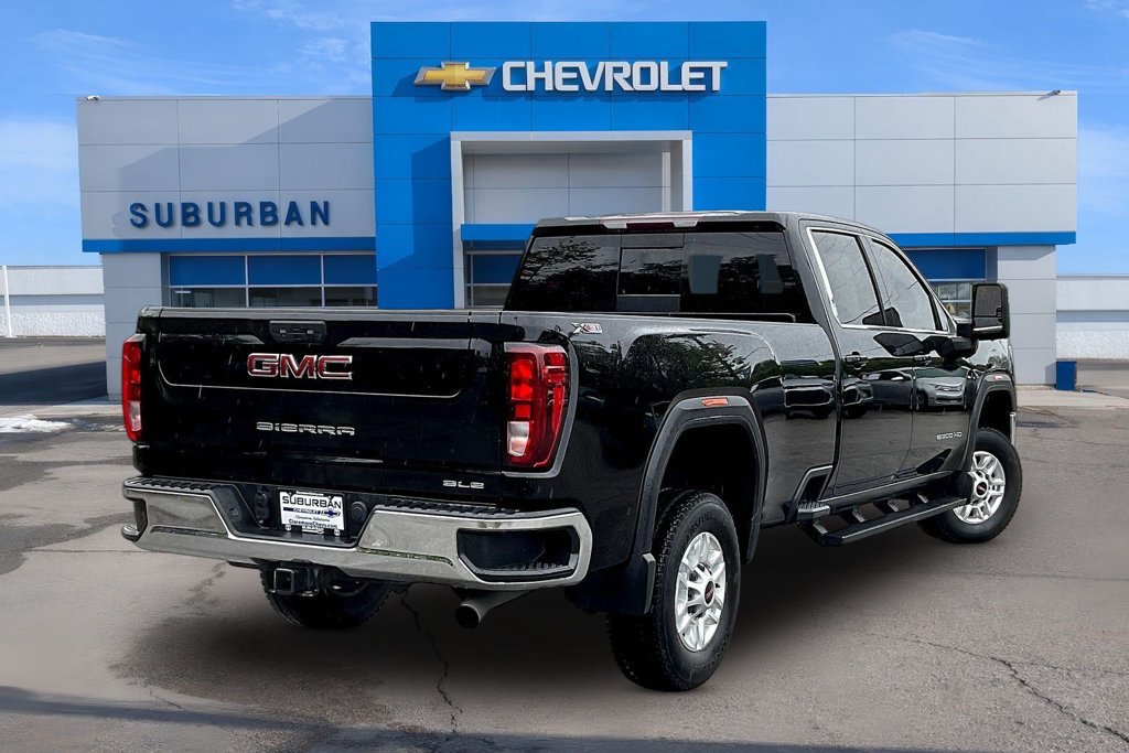 Used 2022 GMC Sierra 2500 SLE w/ Preferred Package AWD/4WD image 4