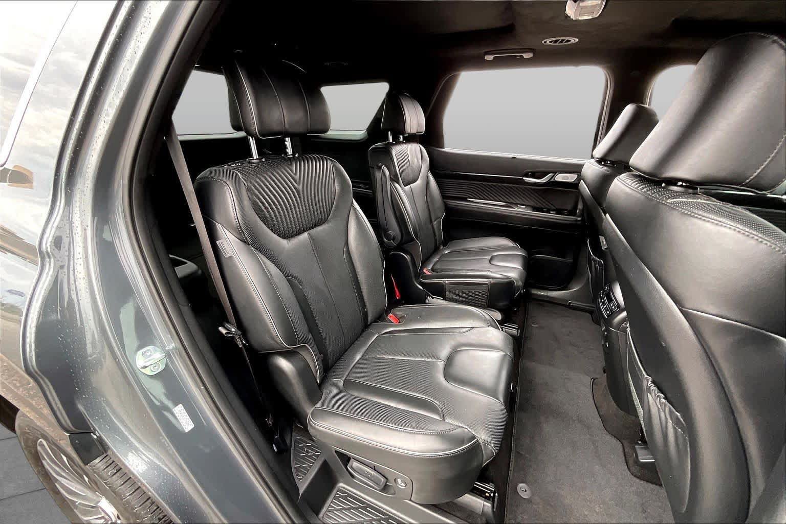 Used 2024 Hyundai Palisade Calligraphy FWD image 19
