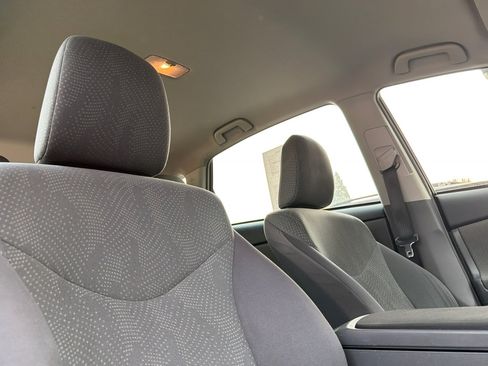 Used 2014 Toyota Prius V Three FWD image 14
