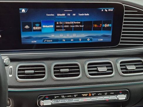 Used 2025 Mercedes-Benz GLS 450 4MATIC image 12
