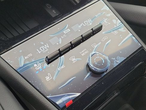 New 2026 Porsche Cayenne image 33