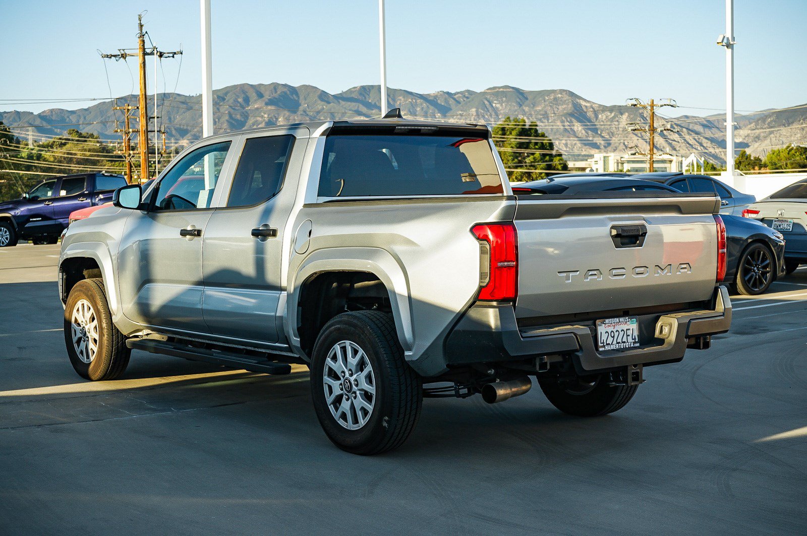 Used 2025 Toyota Tacoma SR RWD image 5