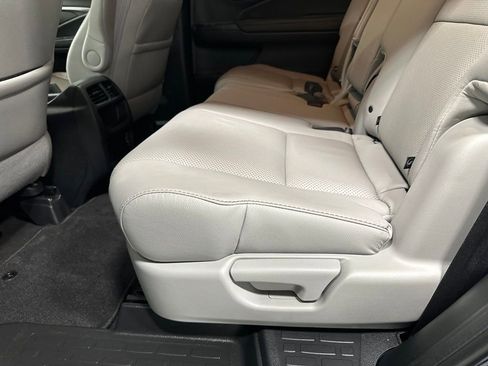 Used 2023 Honda Passport EX-L image 44