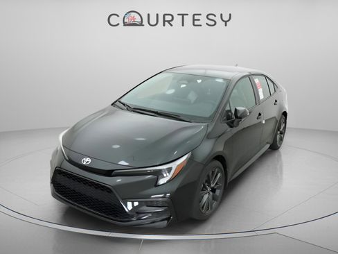 New 2026 Toyota Corolla SE FWD image 32