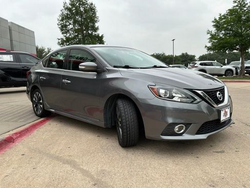 Used 2019 Nissan Sentra SR FWD image 4