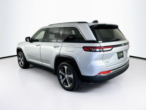 Used 2024 Jeep Grand Cherokee Limited 4xe AWD/4WD image 5