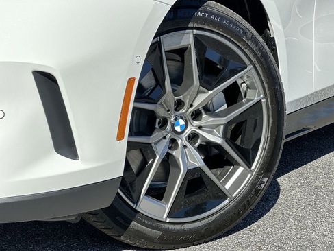 New 2026 BMW 530i w/ Premium Package image 14