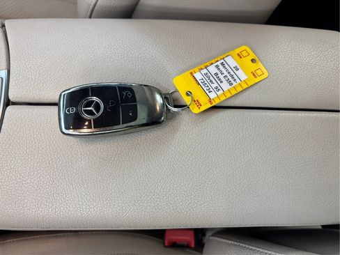 Used 2020 Mercedes-Benz E 350 Sedan image 40