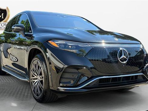 Used 2024 Mercedes-Benz EQS 450+ SUV image 7