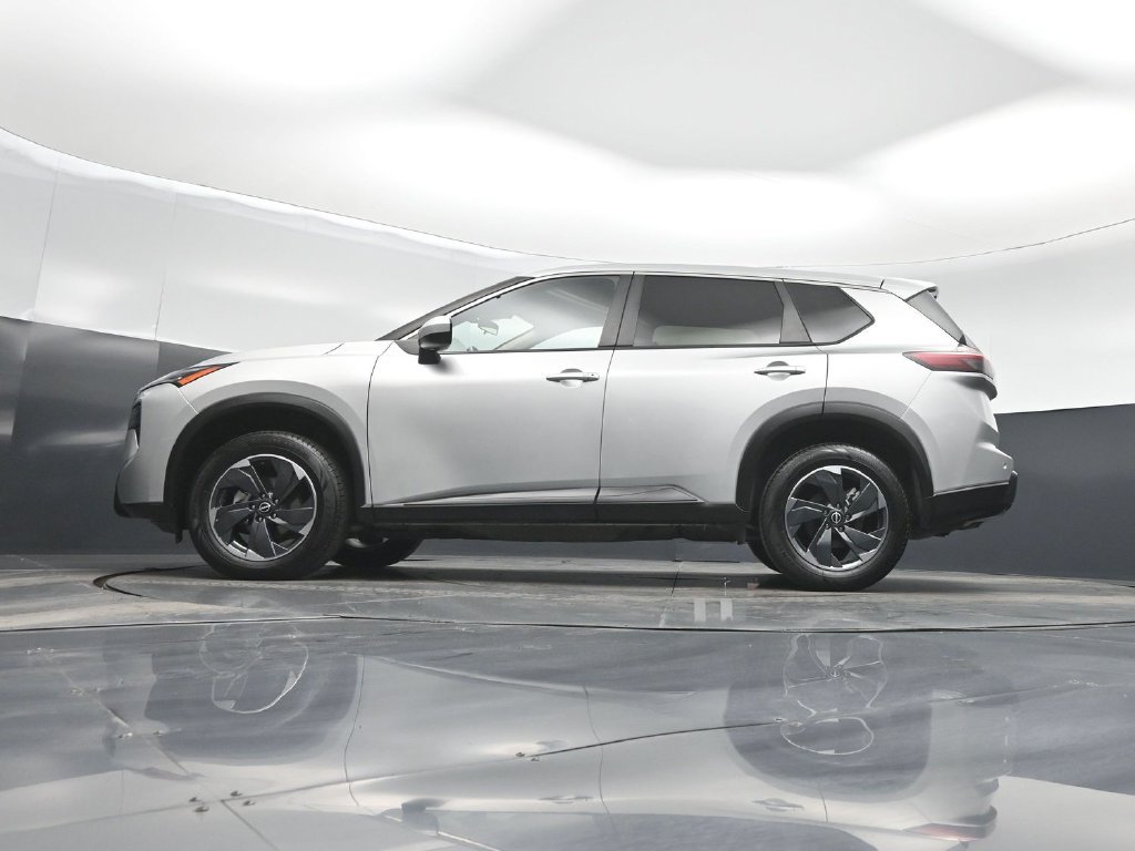 Used 2024 Nissan Rogue SV AWD/4WD image 50