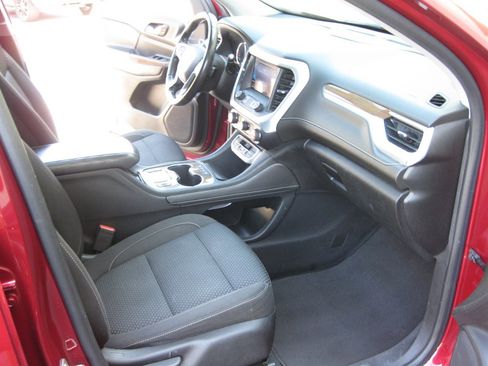 Used 2020 GMC Acadia SLE w/ Driver Convenience Package FWD image 38