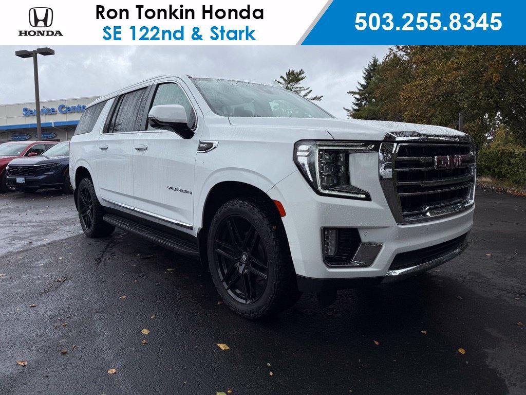 Used 2022 GMC Yukon XL SLT w/ SLT Luxury Plus Package AWD/4WD image 1