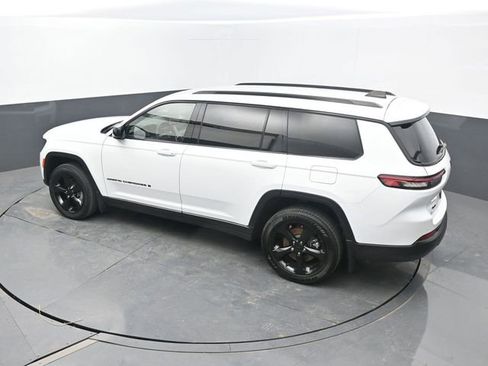 Used 2023 Jeep Grand Cherokee L Laredo image 48