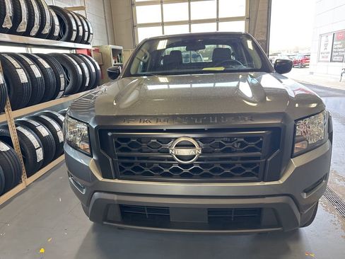 Used 2022 Nissan Frontier S w/ Technology Package image 2