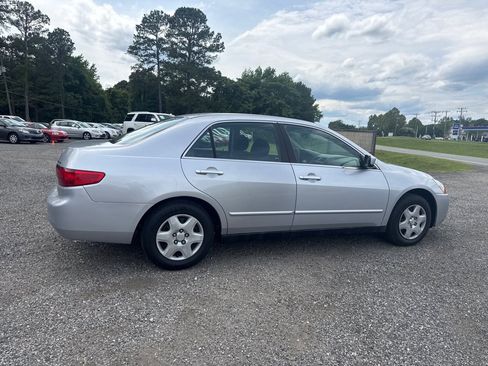 Used 2005 Honda Accord LX image 14