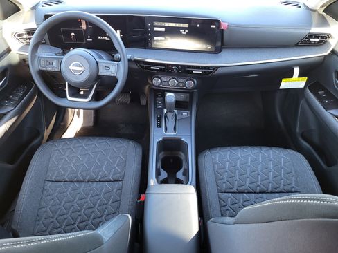 New 2025 Nissan Kicks SV w/ SV Premium Package image 11