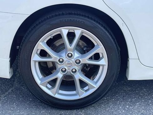 Used 2013 Nissan Maxima 3.5 SV w/ Premium Pkg FWD image 7